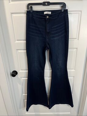 KanCan flare left jeans 13/30